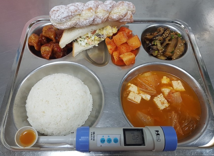 ���Ļ���