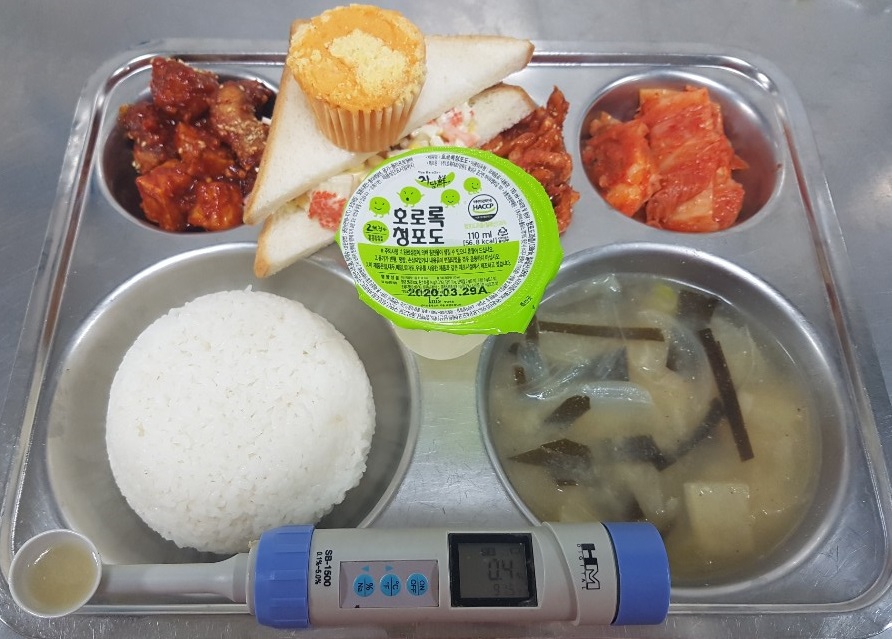 ���Ļ���