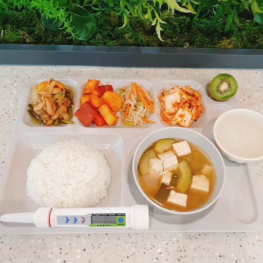 ���Ļ���