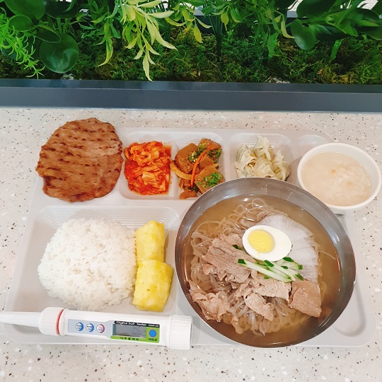 ���Ļ���