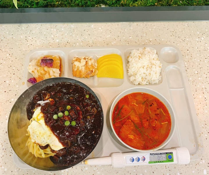 ���Ļ���