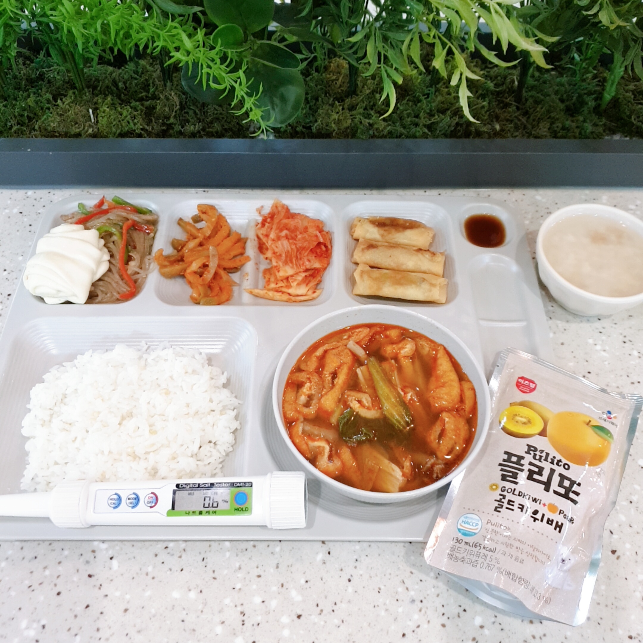 ���Ļ���