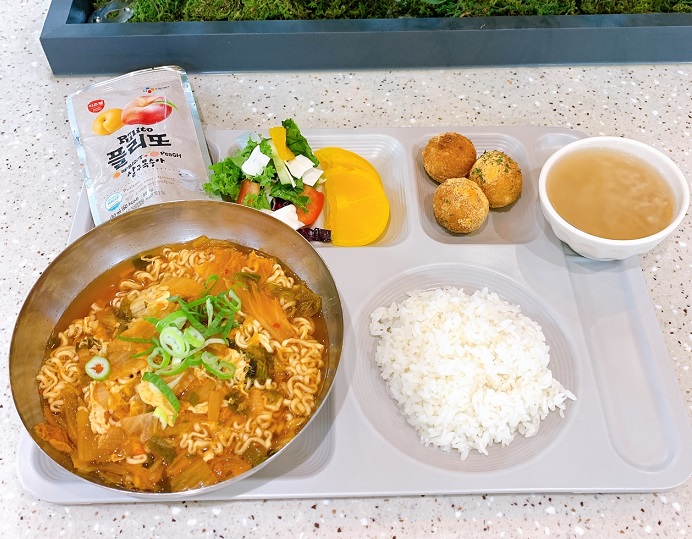 ���Ļ���