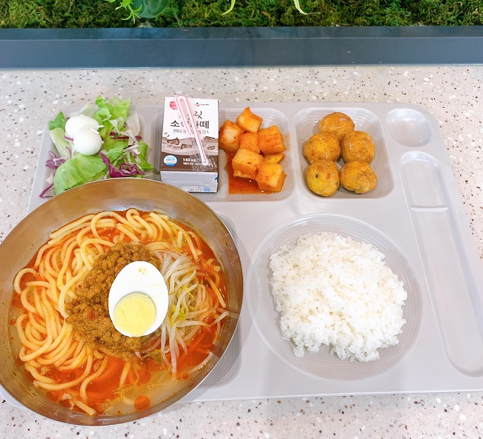 ���Ļ���