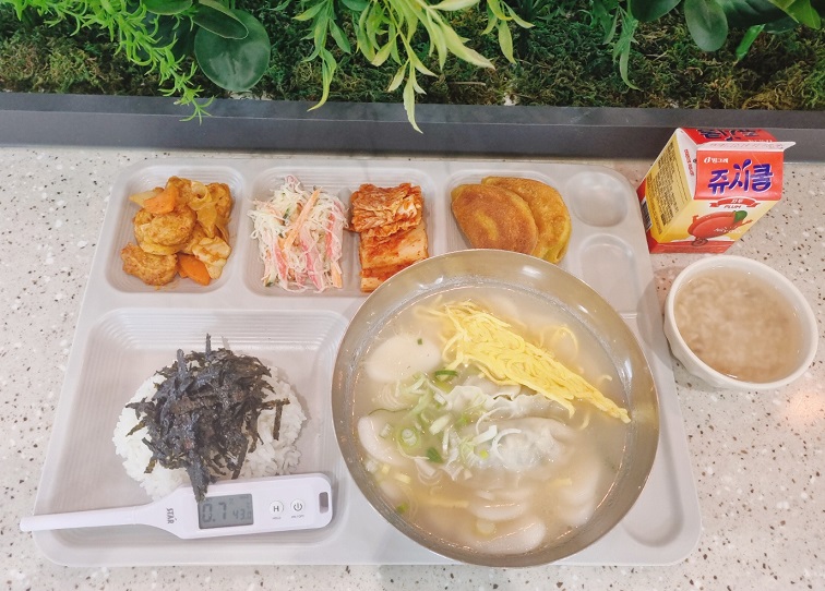 ���Ļ���